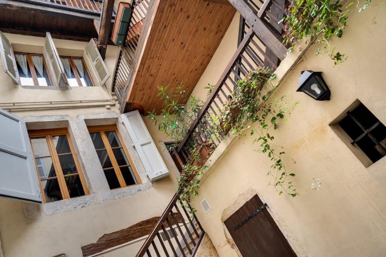 La Cour Filaterie - Suite Of 30 Sq M In The Annecy Breakfast Included Exterior photo